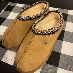 Ugg Tasman Slippers in Chesnut